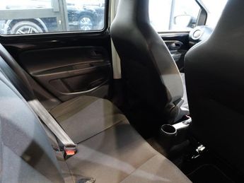 VOLKSWAGEN e-up! 36.8kWh e-up! Hatchback 5dr Electric Auto (82 ps)