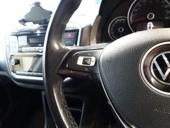 VOLKSWAGEN e-up! 36.8kWh e-up! Hatchback 5dr Electric Auto (82 ps)