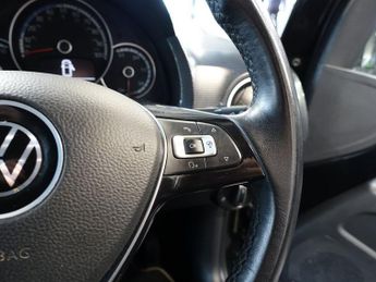 VOLKSWAGEN e-up! 36.8kWh e-up! Hatchback 5dr Electric Auto (82 ps)