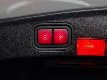 MERCEDES-BENZ C-CLASS 4.0 C63 V8 BiTurbo AMG S (Premium) Coupe 2dr Petrol SpdS MCT Eur