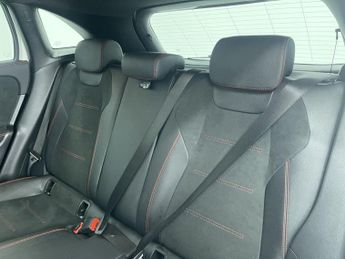 MERCEDES-BENZ GLA 1.3 GLA200 AMG Line (Executive) SUV 5dr Petrol 7G-DCT Euro 6 (s/