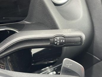 MERCEDES-BENZ GLA 1.3 GLA200 AMG Line (Executive) SUV 5dr Petrol 7G-DCT Euro 6 (s/