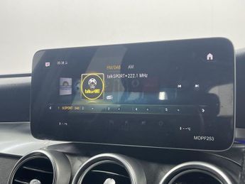 MERCEDES-BENZ GLC 2.0 GLC300d AMG Line (Premium) SUV 5dr Diesel G-Tronic+ 4MATIC E