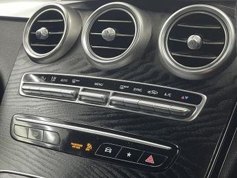 MERCEDES-BENZ GLC 2.0 GLC300d AMG Line (Premium) SUV 5dr Diesel G-Tronic+ 4MATIC E