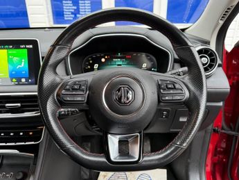 MG MG HS 1.5 T-GDI 16.6kWh Excite SUV 5dr Petrol Plug-in Hybrid Auto Euro