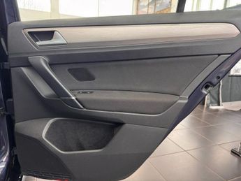 VOLKSWAGEN GOLF SV 1.4 TSI BlueMotion Tech SE MPV 5dr Petrol DSG Euro 6 (s/s) (125 