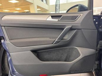 VOLKSWAGEN GOLF SV 1.4 TSI BlueMotion Tech SE MPV 5dr Petrol DSG Euro 6 (s/s) (125 