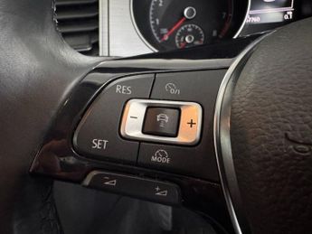 VOLKSWAGEN GOLF SV 1.4 TSI BlueMotion Tech SE MPV 5dr Petrol DSG Euro 6 (s/s) (125 