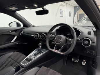 AUDI TT 2.0 TFSI 40 Black Edition Coupe 3dr Petrol S Tronic Euro 6 (s/s)