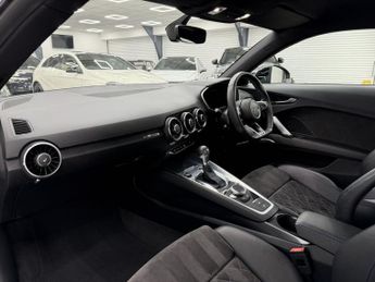 AUDI TT 2.0 TFSI 40 Black Edition Coupe 3dr Petrol S Tronic Euro 6 (s/s)