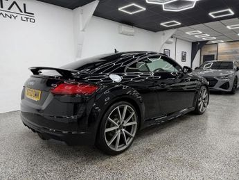 AUDI TT 2.0 TFSI 40 Black Edition Coupe 3dr Petrol S Tronic Euro 6 (s/s)