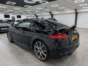 AUDI TT 2.0 TFSI 40 Black Edition Coupe 3dr Petrol S Tronic Euro 6 (s/s)