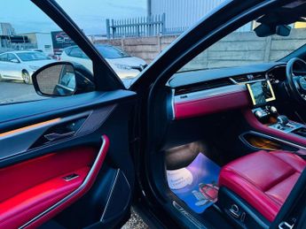 JAGUAR F-PACE 2.0 P250i R-Dynamic S SUV 5dr Petrol Auto AWD Euro 6 (s/s) (250 