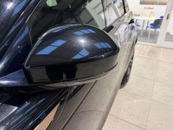 LAND ROVER RANGE ROVER EVOQUE 2.0 P200 MHEV R-Dynamic S SUV 5dr Petrol Auto 4WD Euro 6 (s/s) (