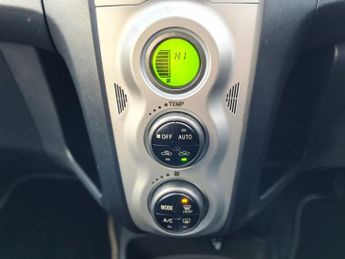 TOYOTA YARIS 1.3 T Spirit Hatchback 5dr Petrol Multimode (136 g/km, 85 bhp)