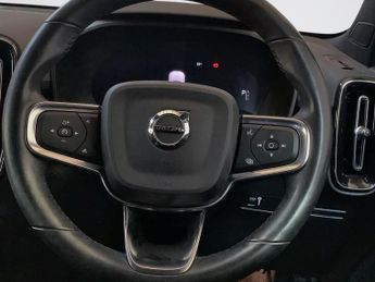 VOLVO XC40 Recharge Twin 78kWh SUV 5dr Electric Auto AWD (408 ps)