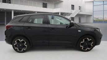 VAUXHALL GRANDLAND 1.5 Turbo D Ultimate SUV 5dr Diesel Auto Euro 6 (s/s) (130 ps)