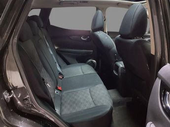 NISSAN QASHQAI 1.6 dCi n-tec+ SUV 5dr Diesel XTRON 2WD Euro 6 (s/s) (130 ps)