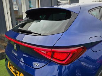 SEAT LEON 1.0 eTSI MHEV FR Hatchback 5dr Petrol Hybrid DSG Euro 6 (s/s) (1