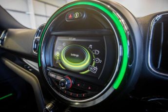 MINI COUNTRYMAN 1.5 7.6kWh Cooper SE SUV 5dr Petrol Plug-in Hybrid Auto ALL4 Eur