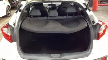 TOYOTA C-HR 1.8 VVT-h Icon SUV 5dr Petrol Hybrid CVT Euro 6 (s/s) (122 ps)
