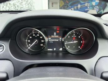 LAND ROVER DISCOVERY SPORT 2.0 TD4 HSE SUV 5dr Diesel Auto 4WD Euro 6 (s/s) (180 ps)