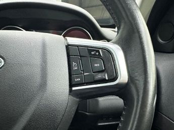 LAND ROVER DISCOVERY SPORT 2.0 TD4 HSE SUV 5dr Diesel Auto 4WD Euro 6 (s/s) (180 ps)