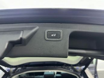 LAND ROVER DISCOVERY SPORT 2.0 TD4 HSE SUV 5dr Diesel Auto 4WD Euro 6 (s/s) (180 ps)