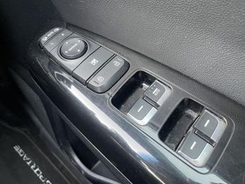 KIA SPORTAGE 1.6 CRDi MHEV GT-Line SUV 5dr Diesel Hybrid DCT AWD Euro 6 (s/s)