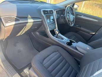 FORD MONDEO 2.0 TDCi Zetec Edition Estate 5dr Diesel Powershift Euro 6 (s/s)