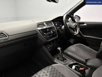 VOLKSWAGEN TIGUAN 2.0 TDI R-Line SUV 5dr Diesel DSG Euro 6 (s/s) (150 ps)