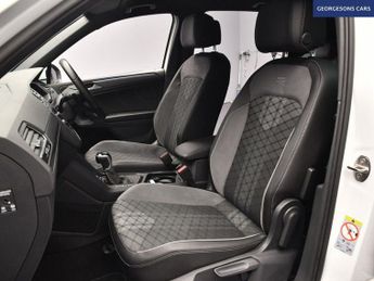 VOLKSWAGEN TIGUAN 2.0 TDI R-Line SUV 5dr Diesel DSG Euro 6 (s/s) (150 ps)