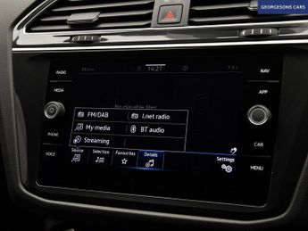 VOLKSWAGEN TIGUAN 2.0 TDI R-Line SUV 5dr Diesel DSG Euro 6 (s/s) (150 ps)