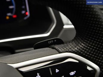 VOLKSWAGEN TIGUAN 2.0 TDI R-Line SUV 5dr Diesel DSG Euro 6 (s/s) (150 ps)