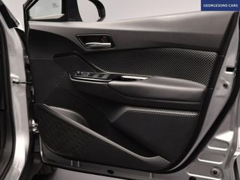 TOYOTA C-HR 1.8 VVT-h GPF Design SUV 5dr Petrol Hybrid CVT Euro 6 (s/s) (122