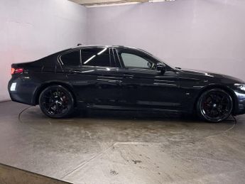 BMW 5 SERIES 2.0 520d MHT M Sport Saloon 4dr Diesel Hybrid Steptronic Euro 6 