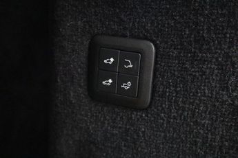 LAND ROVER RANGE ROVER SPORT 3.0 SD V6 Autobiography Dynamic SUV 5dr Diesel Auto 4WD Euro 6 (