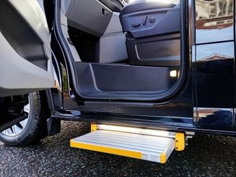 FORD E-Tourneo Custom 340 65kWh Titanium X Minibus 5dr Electric Auto L1 (218 ps).*8 SE