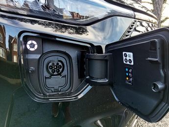 FORD E-Tourneo Custom 340 65kWh Titanium X Minibus 5dr Electric Auto L1 (218 ps).*8 SE