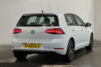 VOLKSWAGEN E-GOLF 35.8kWh e-Golf Hatchback 5dr Electric Auto (136 ps) Front / Rear