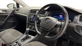 VOLKSWAGEN E-GOLF 35.8kWh e-Golf Hatchback 5dr Electric Auto (136 ps)