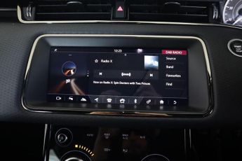 LAND ROVER RANGE ROVER EVOQUE 1.5 P300e 12.2kWh R-Dynamic S Auto 4WD Euro 6 (s/s) 5dr