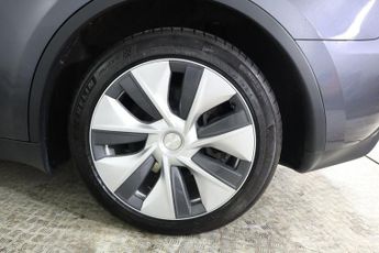 TESLA MODEL Y (Dual Motor) Long Range Auto 4WDE 5dr