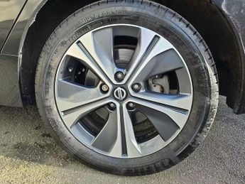 NISSAN LEAF 62kWh e+ Tekna Hatchback 5dr Electric Auto (217 ps)