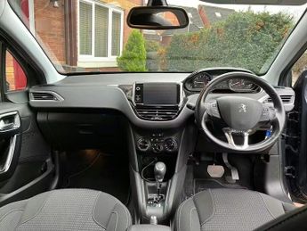 PEUGEOT 208 1.2 PureTech Allure Hatchback 5dr Petrol EAT Euro 6 (s/s) (110 p