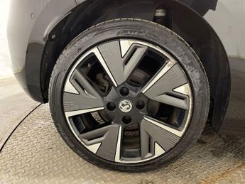 VAUXHALL Corsa Electric 50kWh Elite Premium Hatchback 5dr Electric Auto (136 ps)