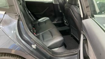 TESLA Model 3 Standard Range Plus Saloon 4dr Electric Auto RWD (241 bhp)