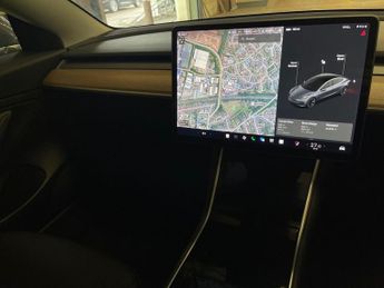 TESLA Model 3 Standard Range Plus Saloon 4dr Electric Auto RWD (241 bhp)