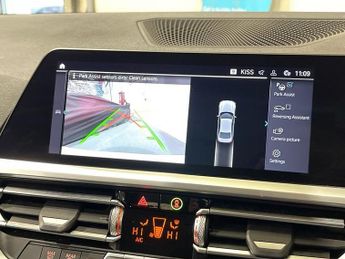 BMW 3 SERIES 2.0 330e 12kWh SE Pro Saloon 4dr Petrol Plug-in Hybrid Auto Euro