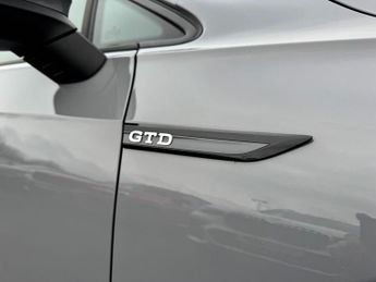 VOLKSWAGEN GOLF 2.0 TDI GTD Hatchback 5dr Diesel DSG Euro 6 (s/s) (200 ps) * HUG
